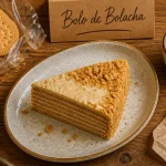 Gâteau du Portugal Bolo de Bolacha au café, couches de biscuits et crème